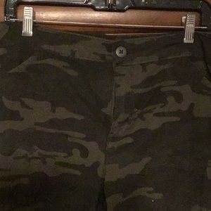 Social Standard Sanctuary  camo joggers size L